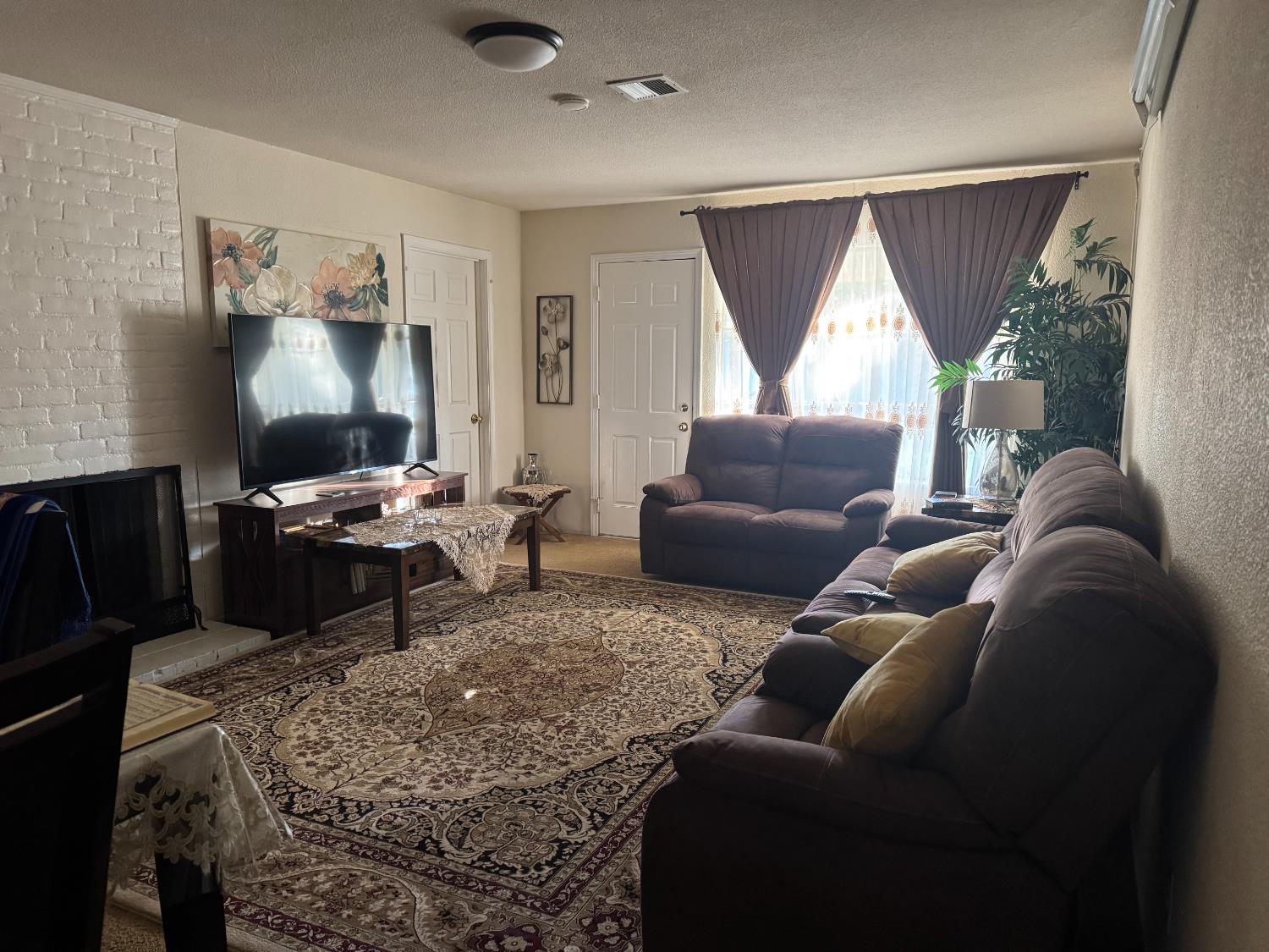 1117 Singingwood Road