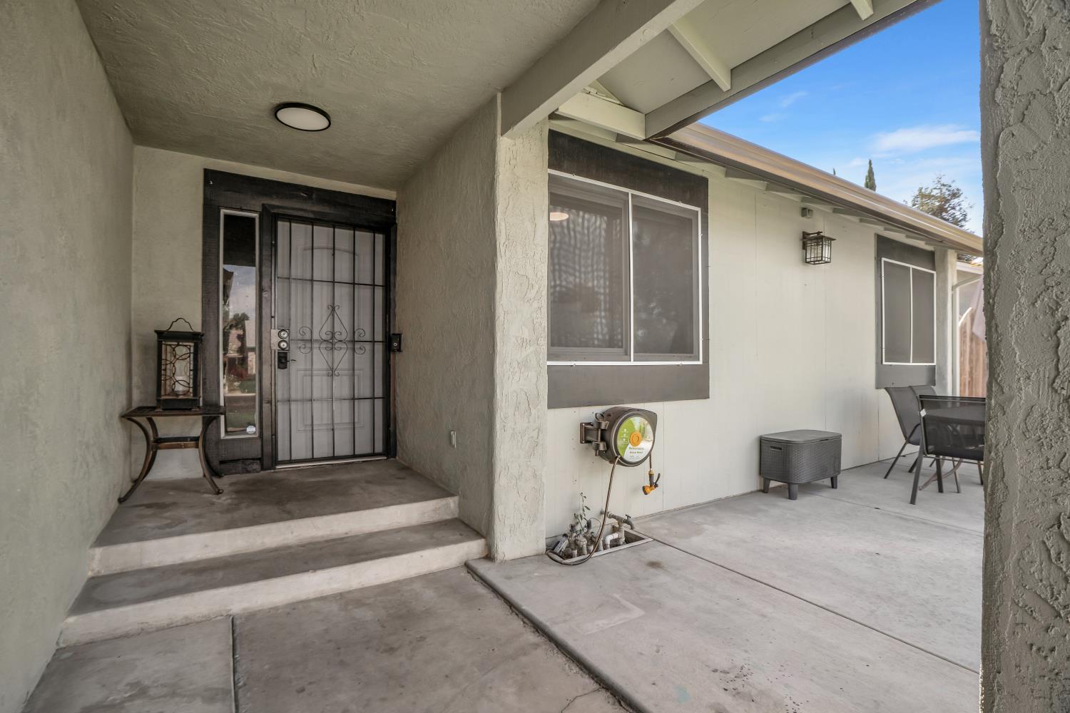 1460 Jennifer Street