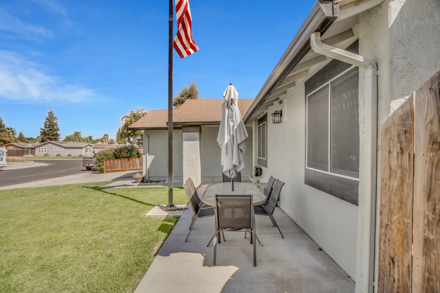 1460 Jennifer Street