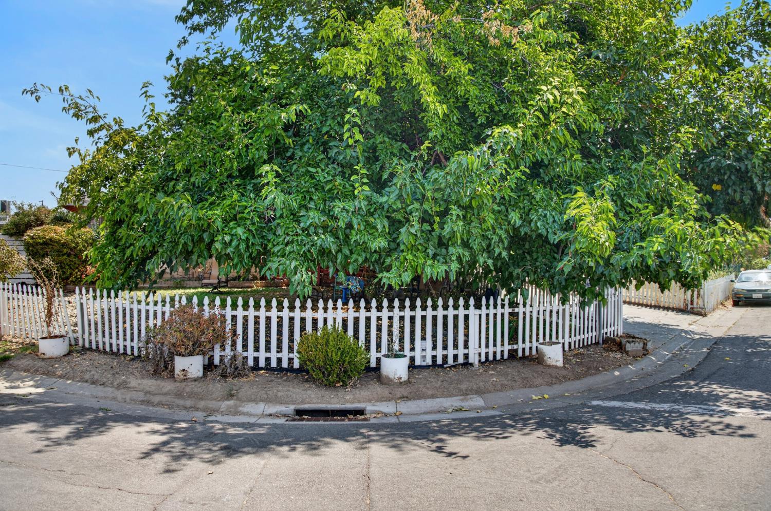 2044 Middleberry Road