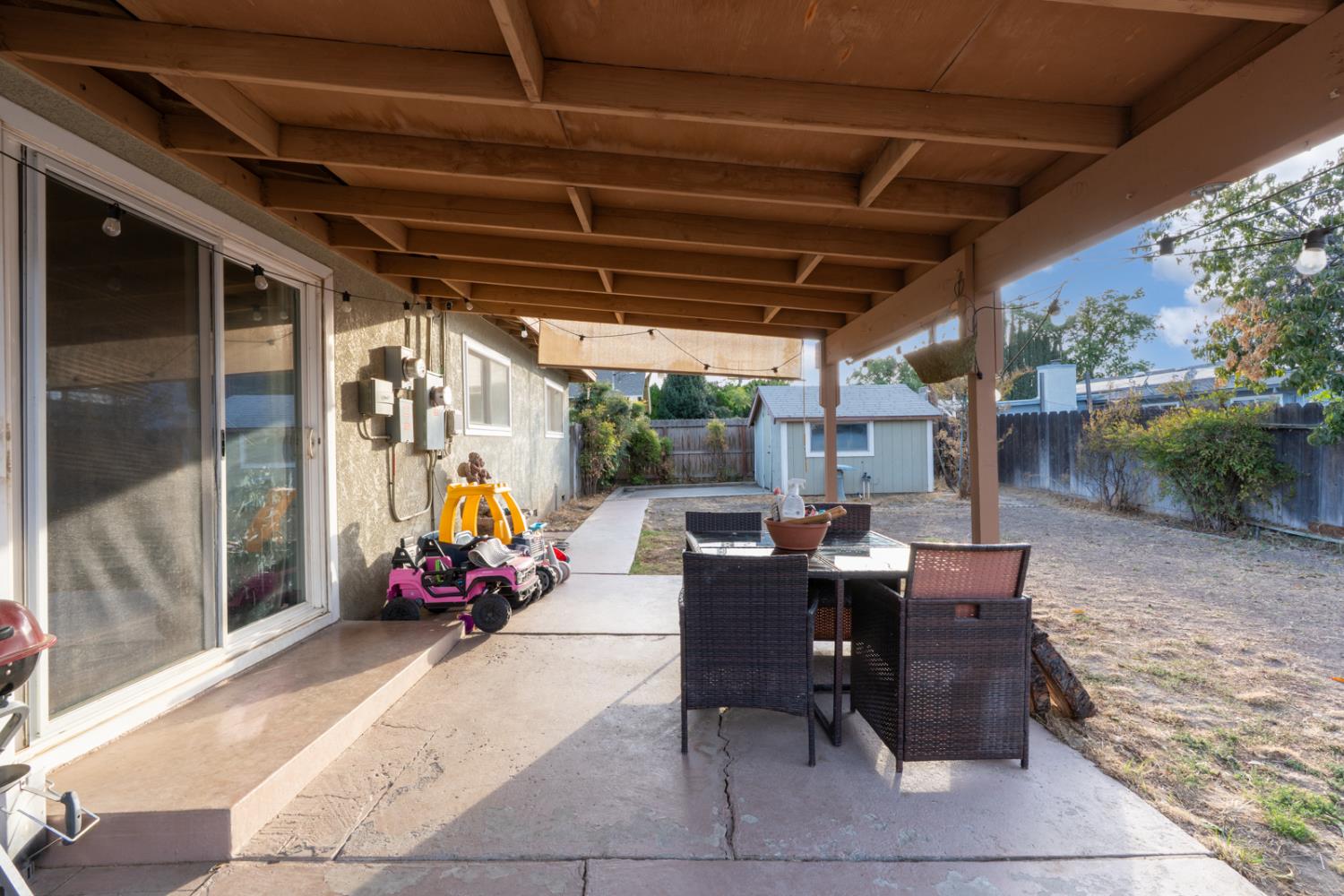 Los Banos, California 93635, United States, 3 Bedrooms Bedrooms, ,2 BathroomsBathrooms,Residential,Active,219571