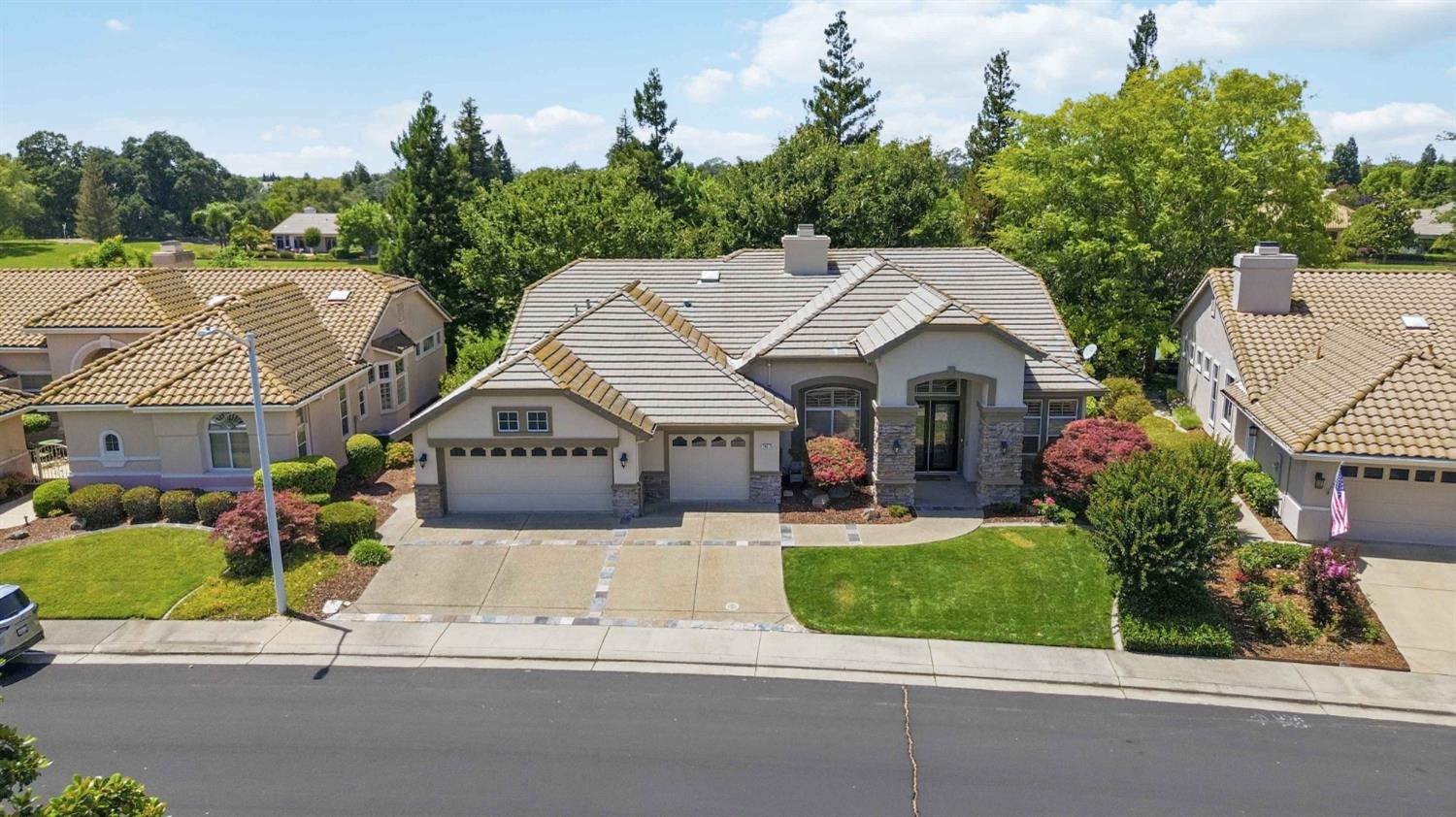 7457 Acorn Glen Loop