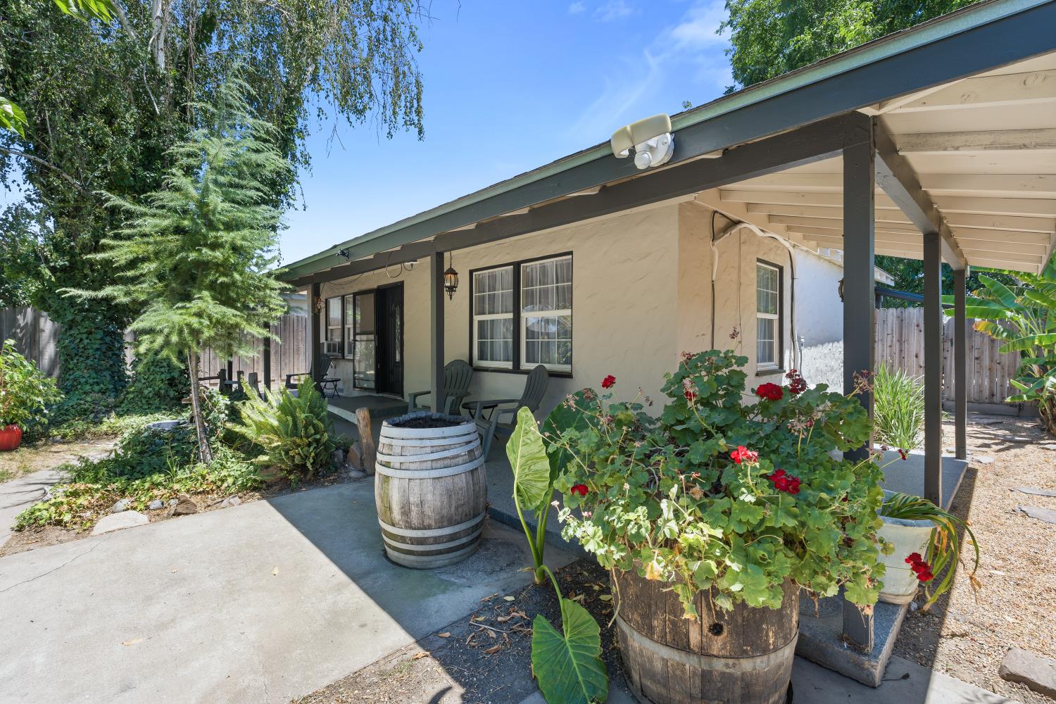 4866 Washington