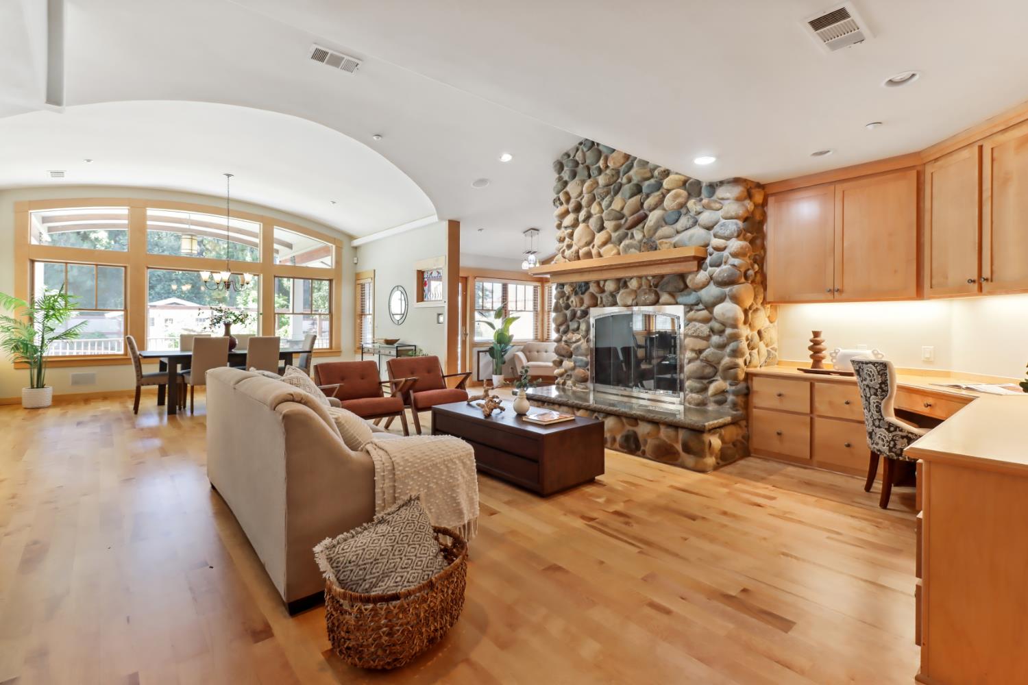 38201 Russell Boulevard