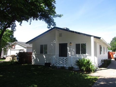 2125 Harris Avenue Sacramento CA 95838