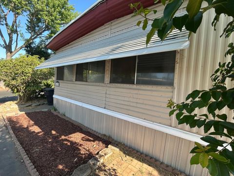 4121 Chesapeake Lane North Highlands CA 95660