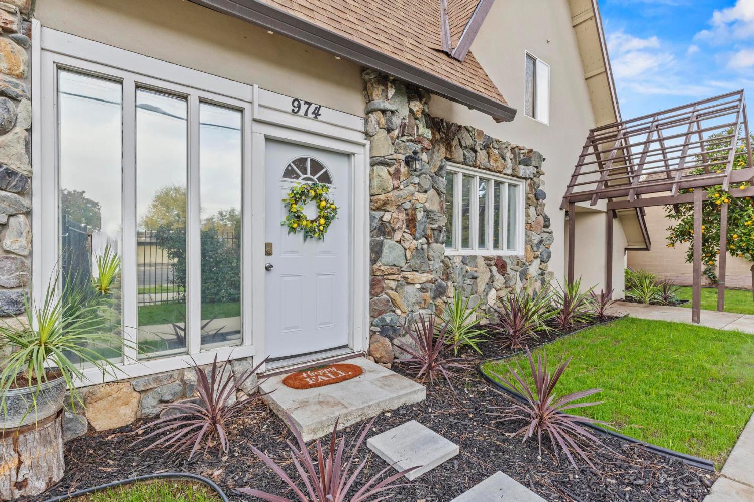 974 Live Oak Boulevard