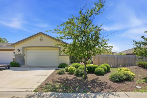 2064 Earhart Way Plumas Lake CA 95961