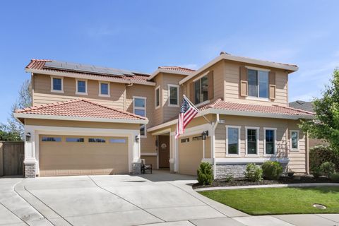 1916 Beale Circle Lincoln CA 95648