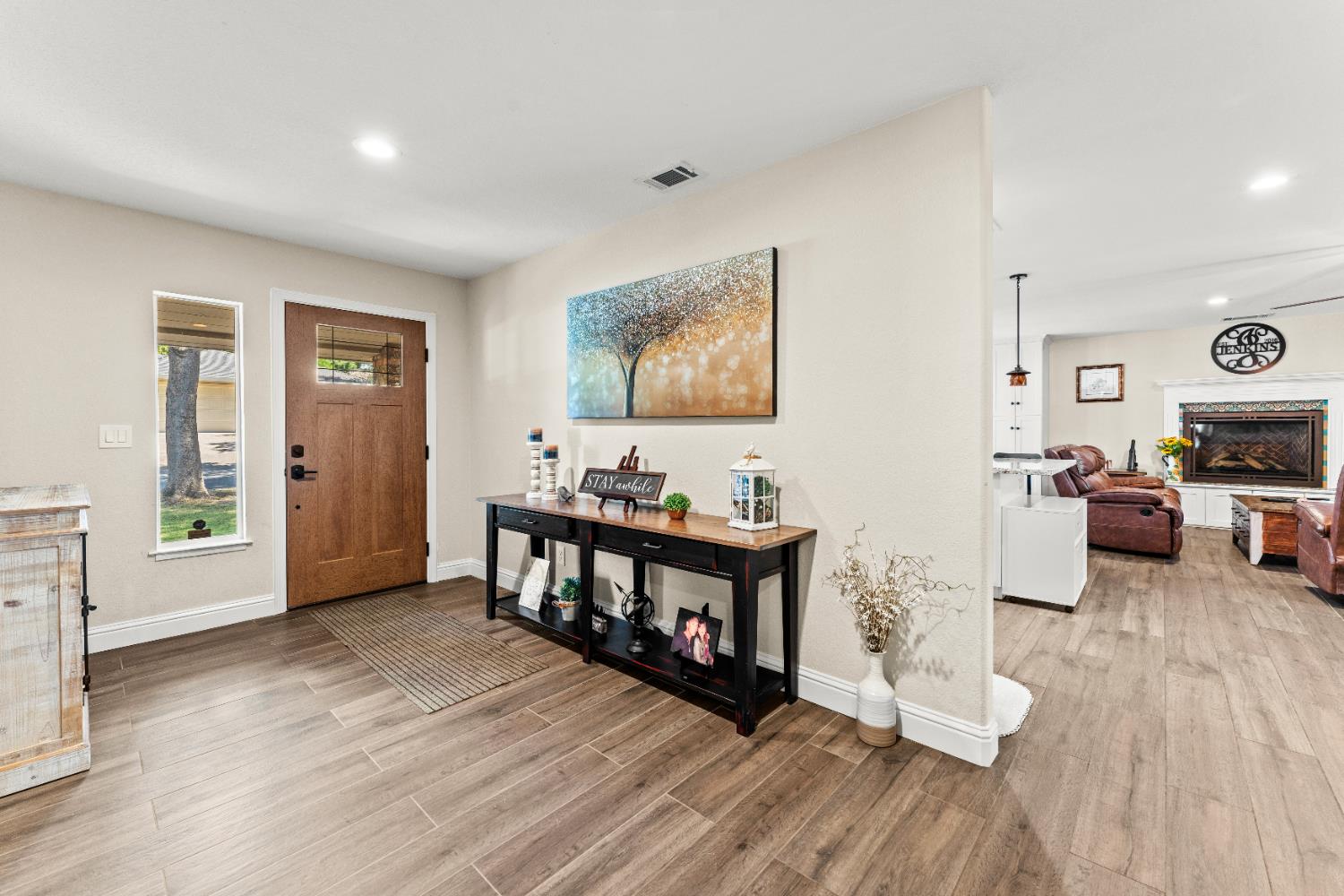 4309 Eucalyptus Road
