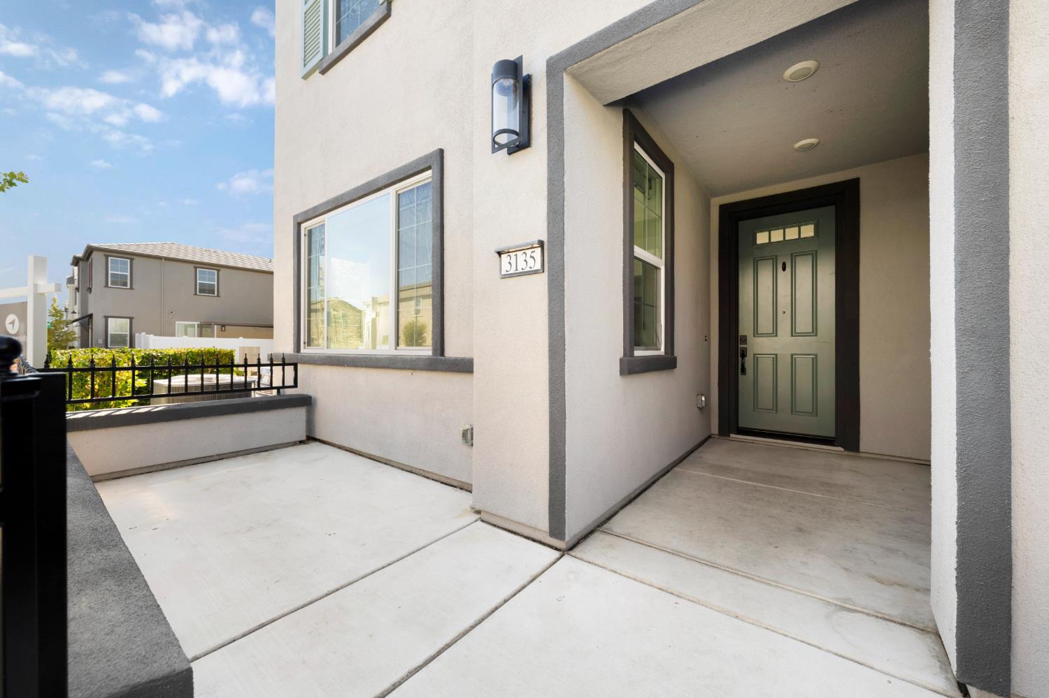 3135 Magpie Court