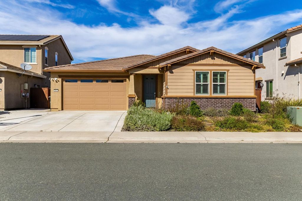 Photo of 8817 Piano Cir, Elk Grove, CA 95757 (MLS # 226034601)