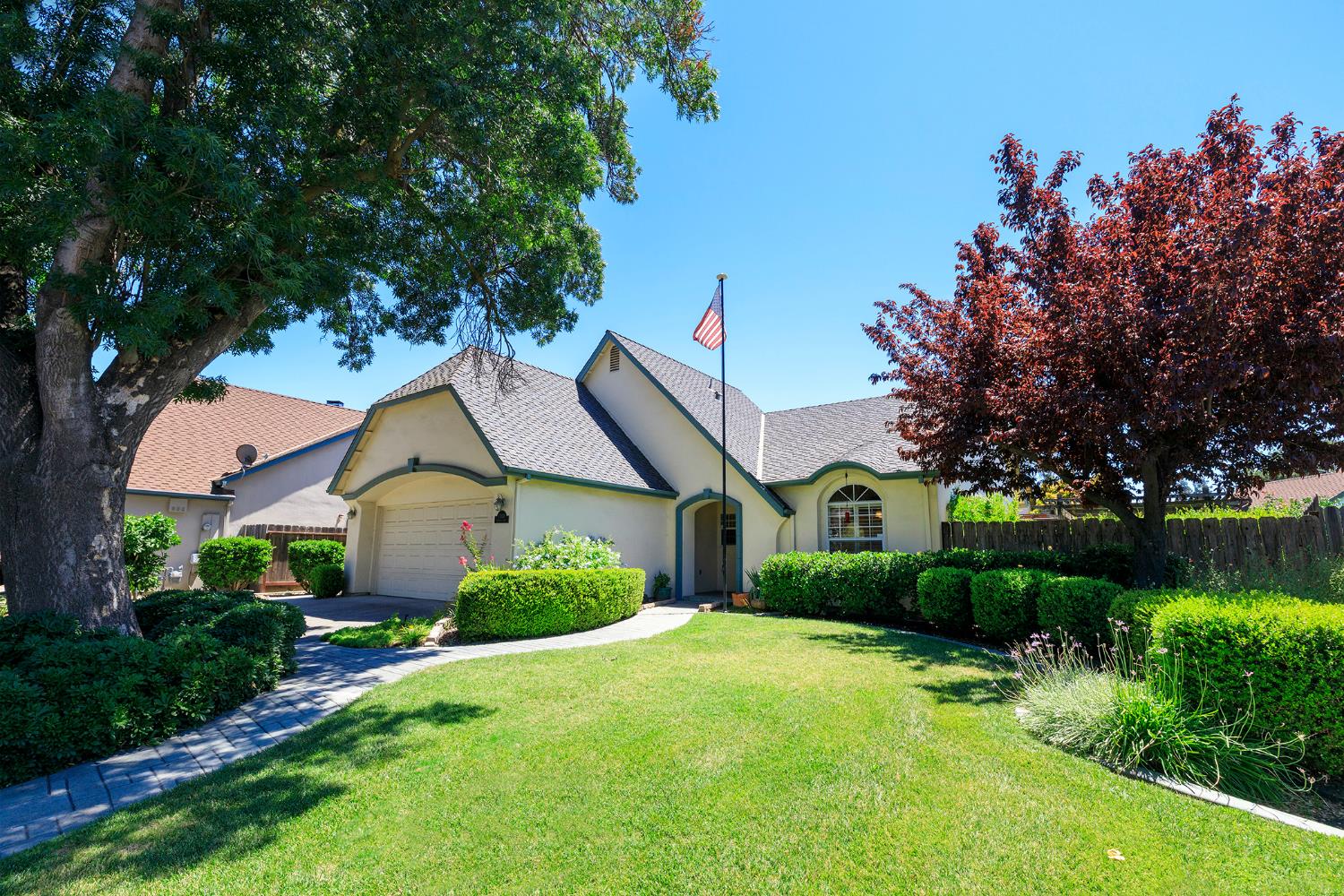 1108 Valencia Court