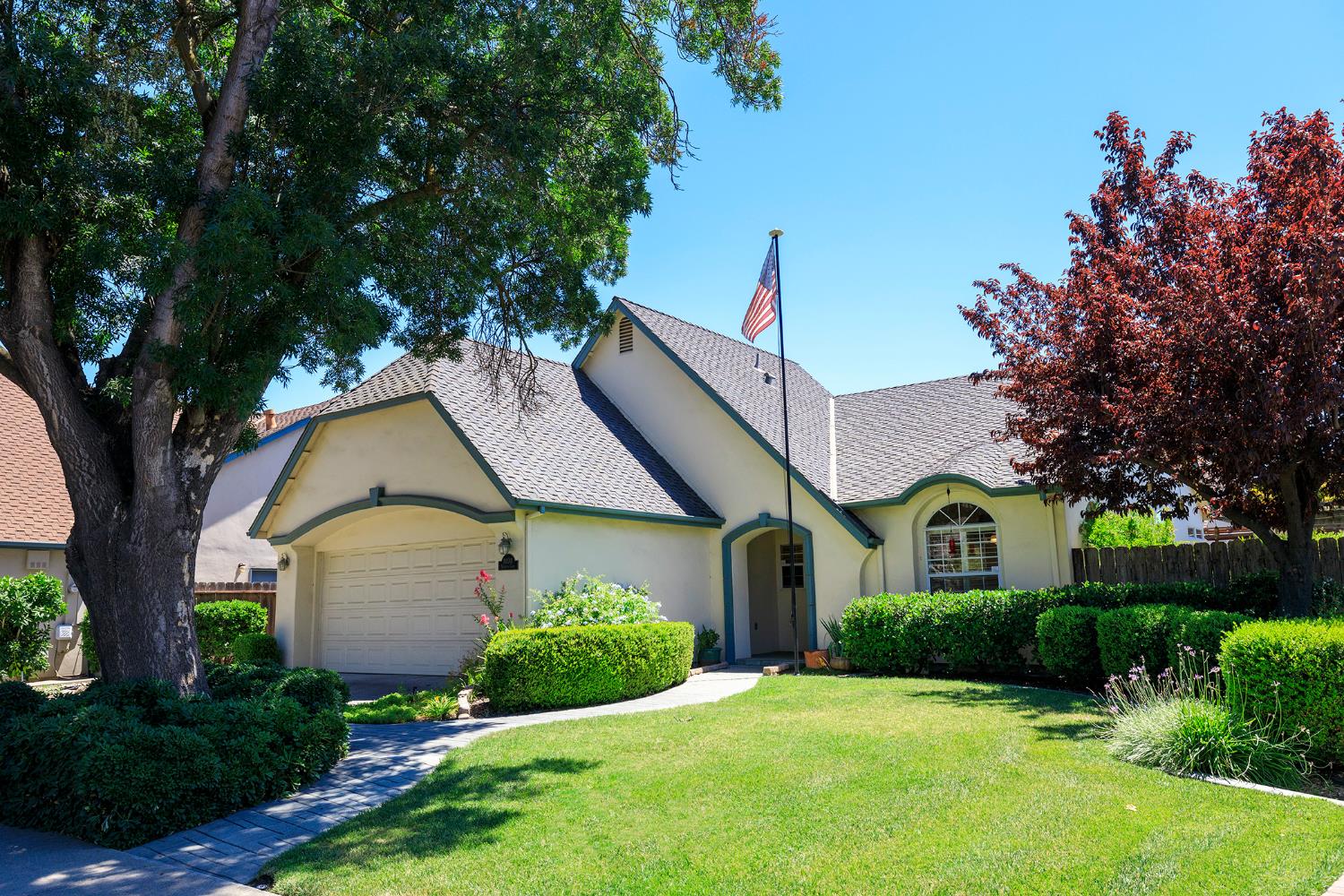 1108 Valencia Court