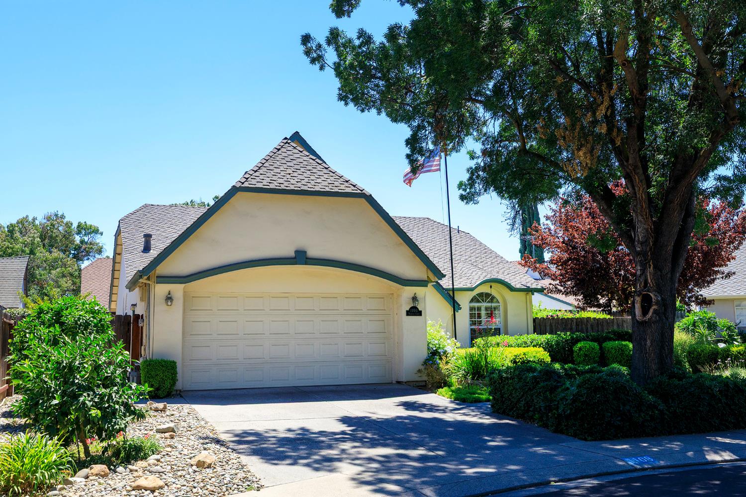 1108 Valencia Court
