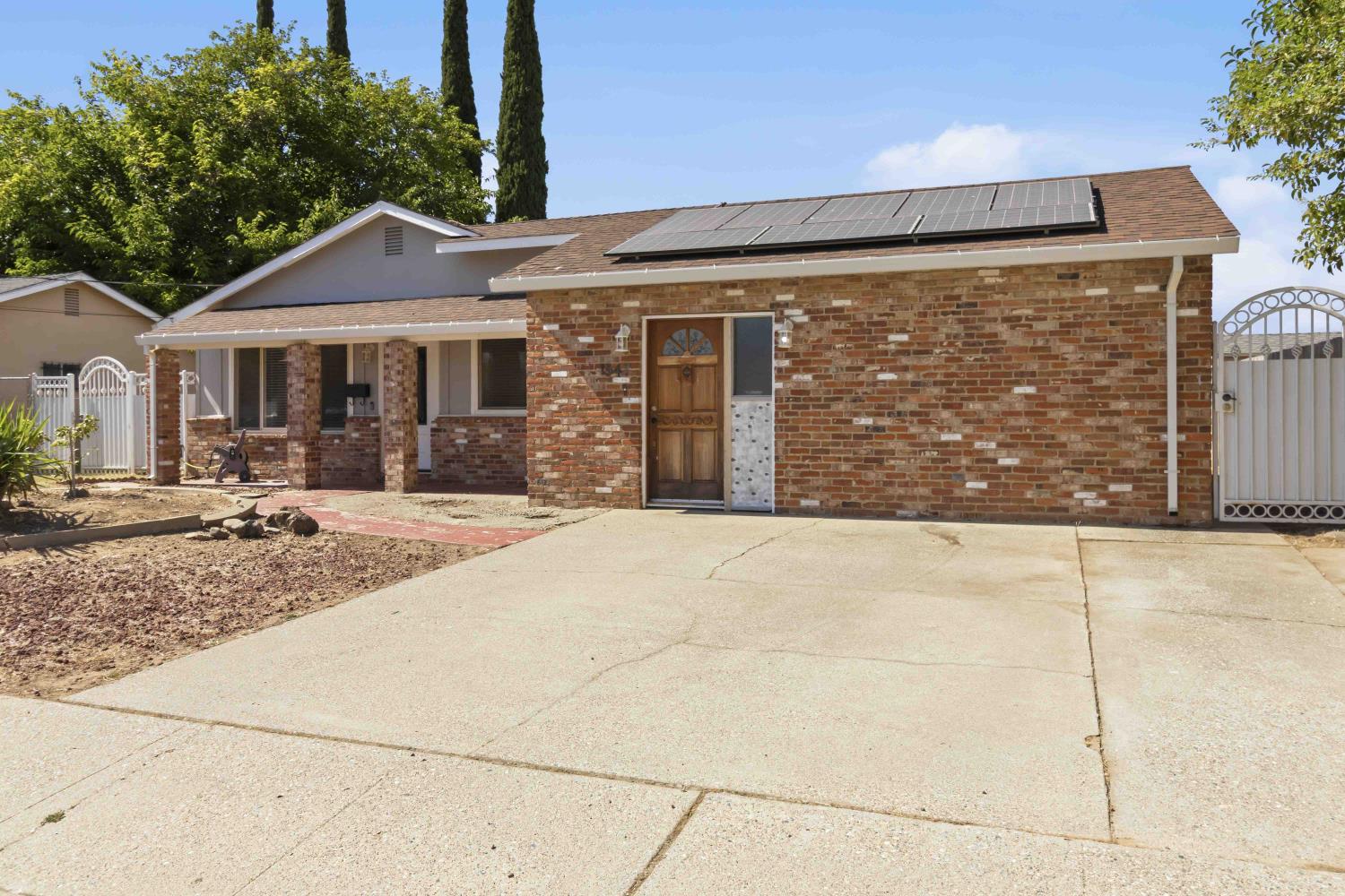 1947 Glenmore Drive