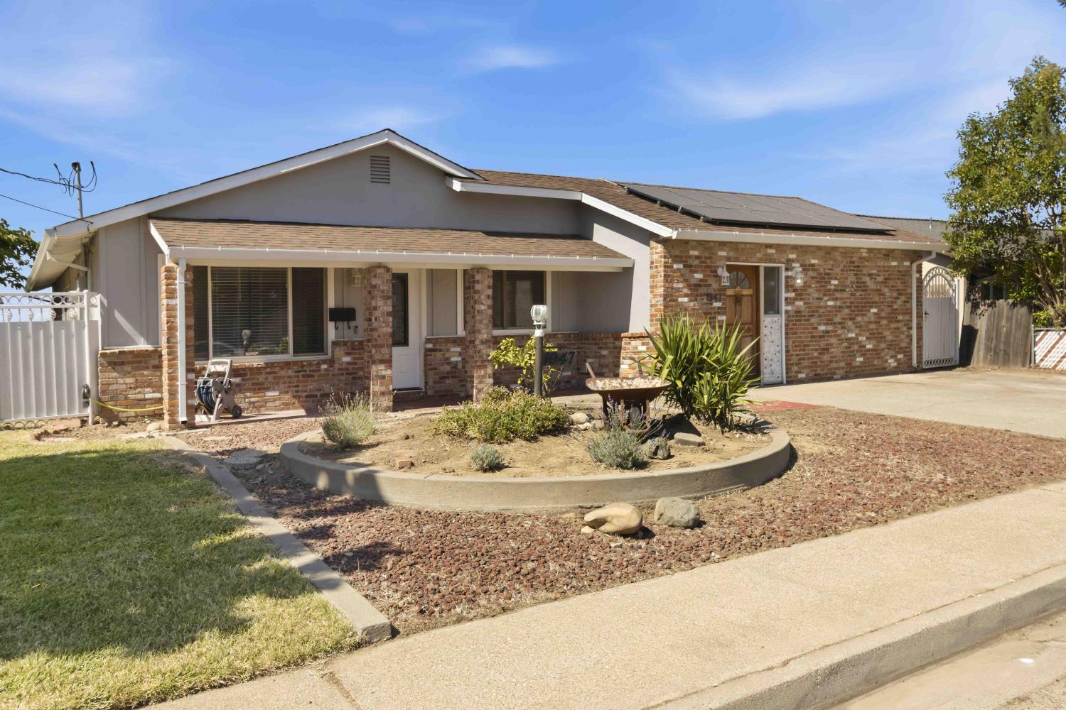 1947 Glenmore Drive