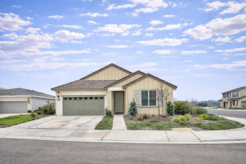 684 Popcorn Street Galt CA 95632