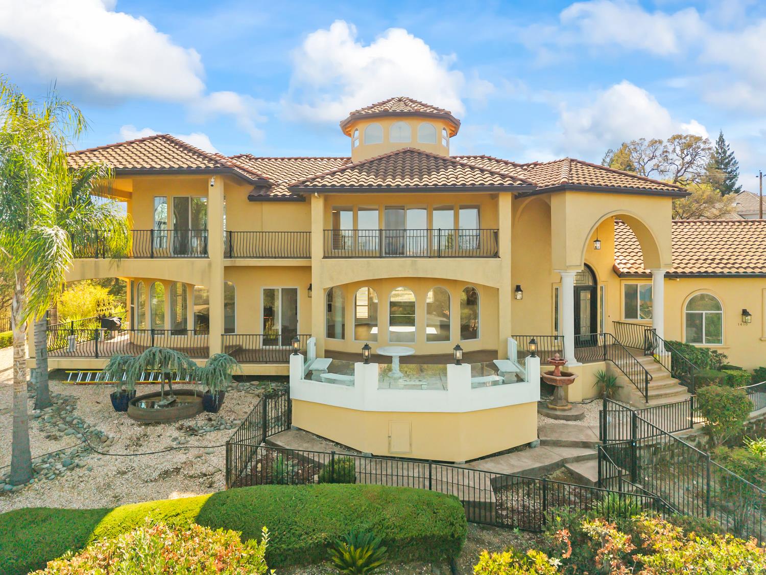 1610 Zapata Drive