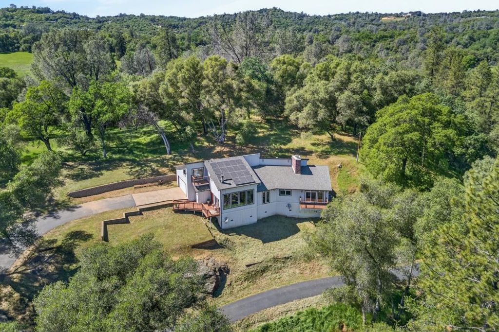 Photo of 5980 French Creek Road, Shingle Springs, CA 95682 (MLS # 226029894)