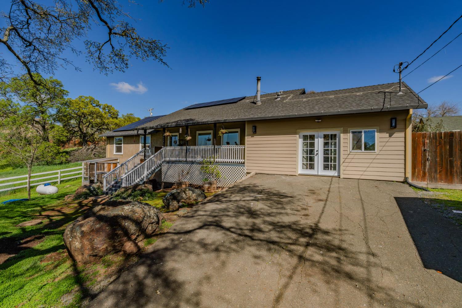 4039 Bartelink Drive