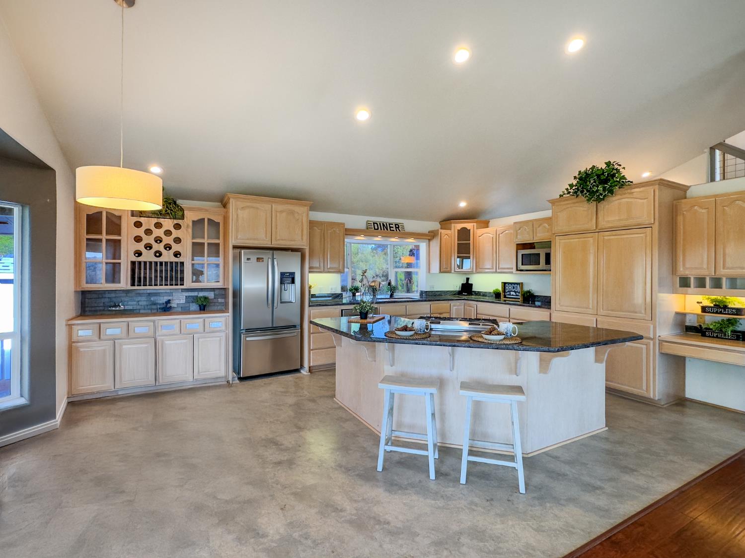 10757 Oak Hill Drive