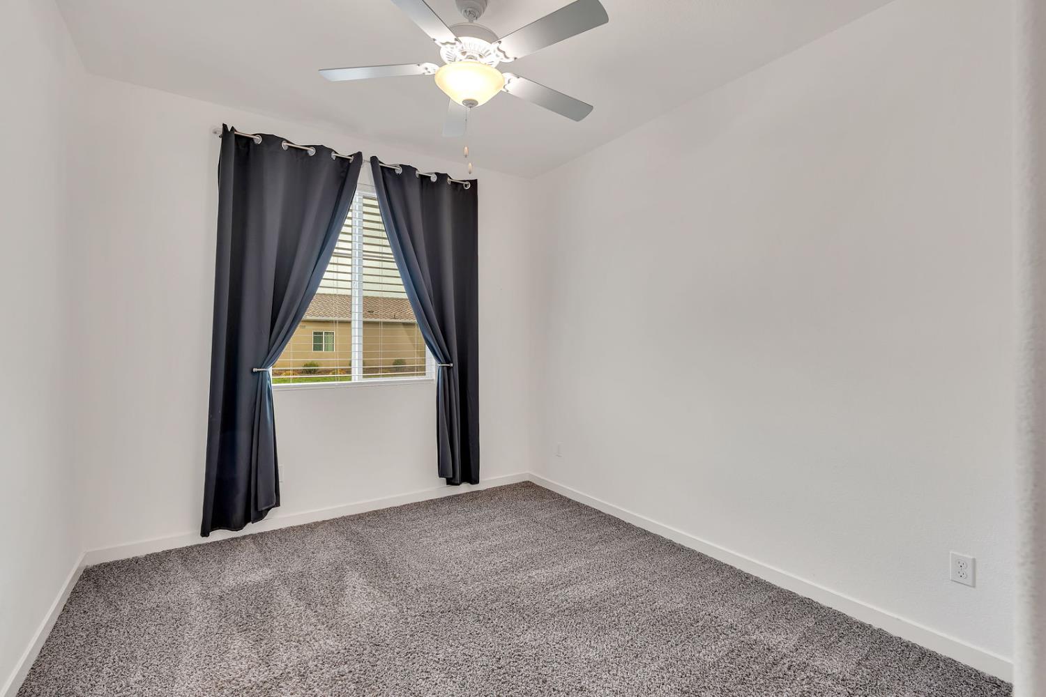 Los Banos, California 93635, United States, 3 Bedrooms Bedrooms, ,2 BathroomsBathrooms,Residential,Active,234977