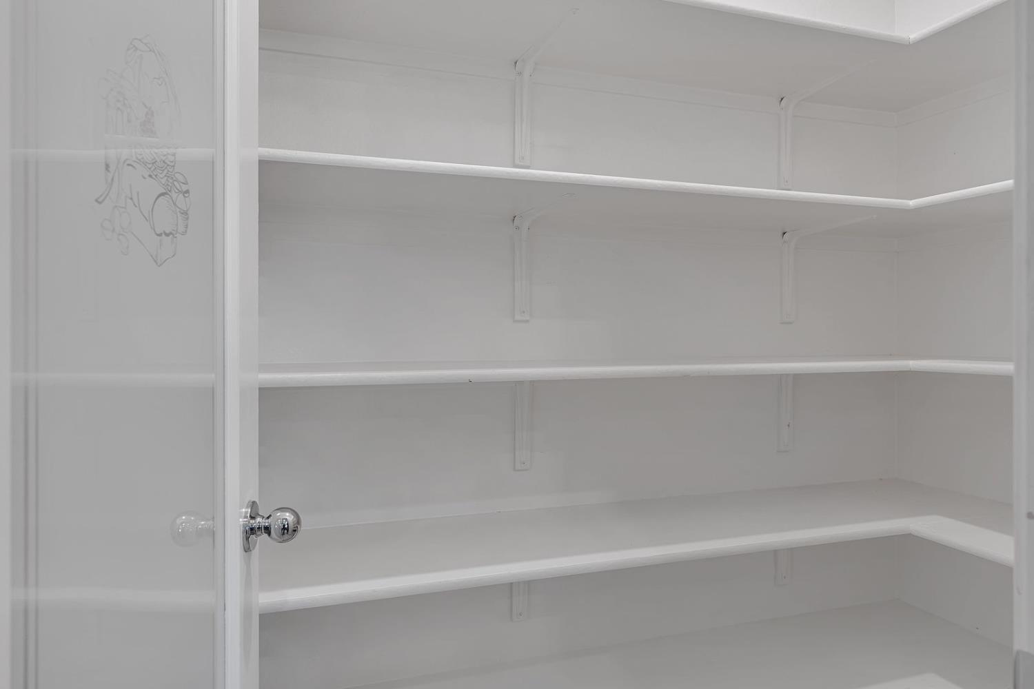 Los Banos, California 93635, United States, 3 Bedrooms Bedrooms, ,2 BathroomsBathrooms,Residential,Active,234977