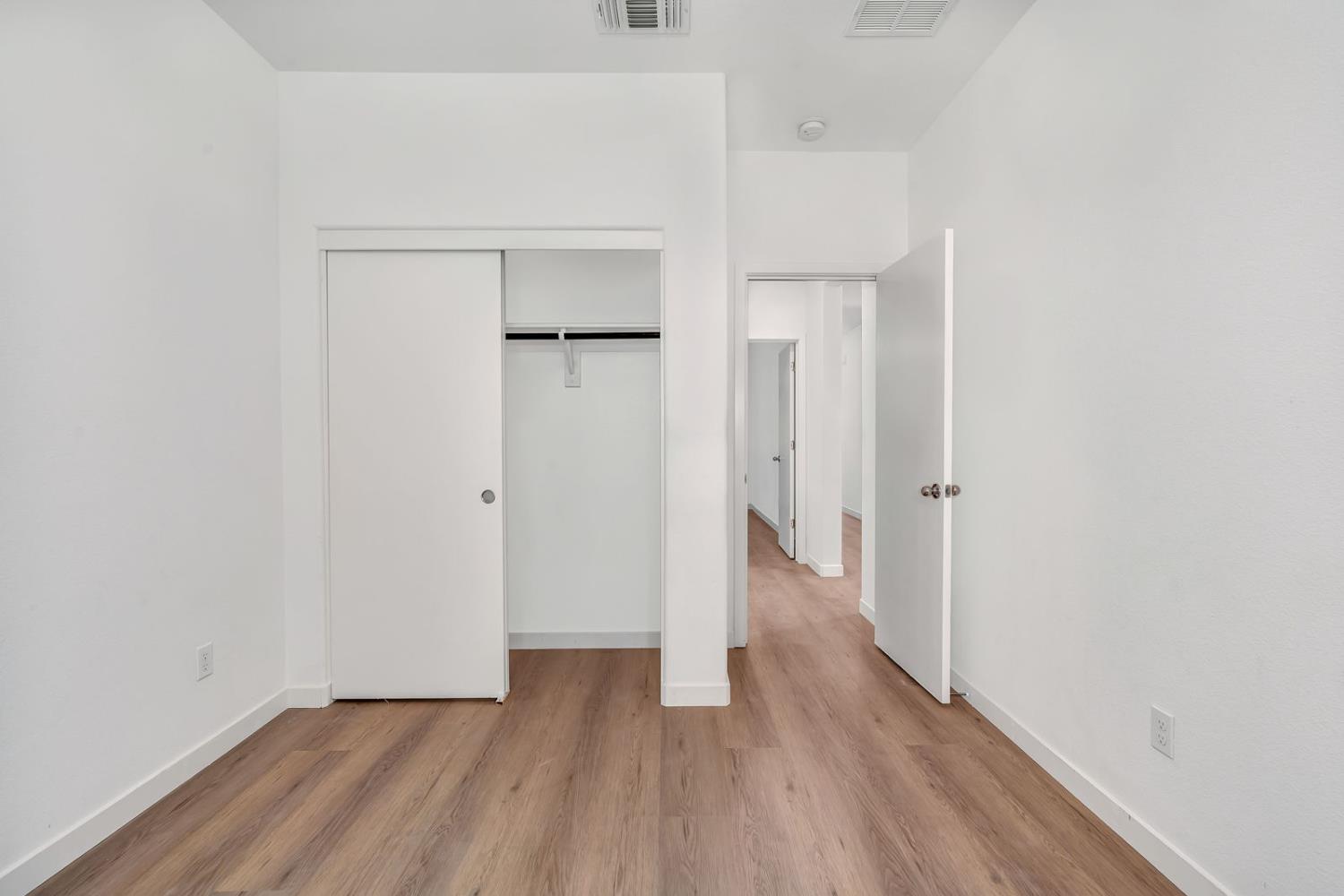 Los Banos, California 93635, United States, 3 Bedrooms Bedrooms, ,2 BathroomsBathrooms,Residential,Active,234977