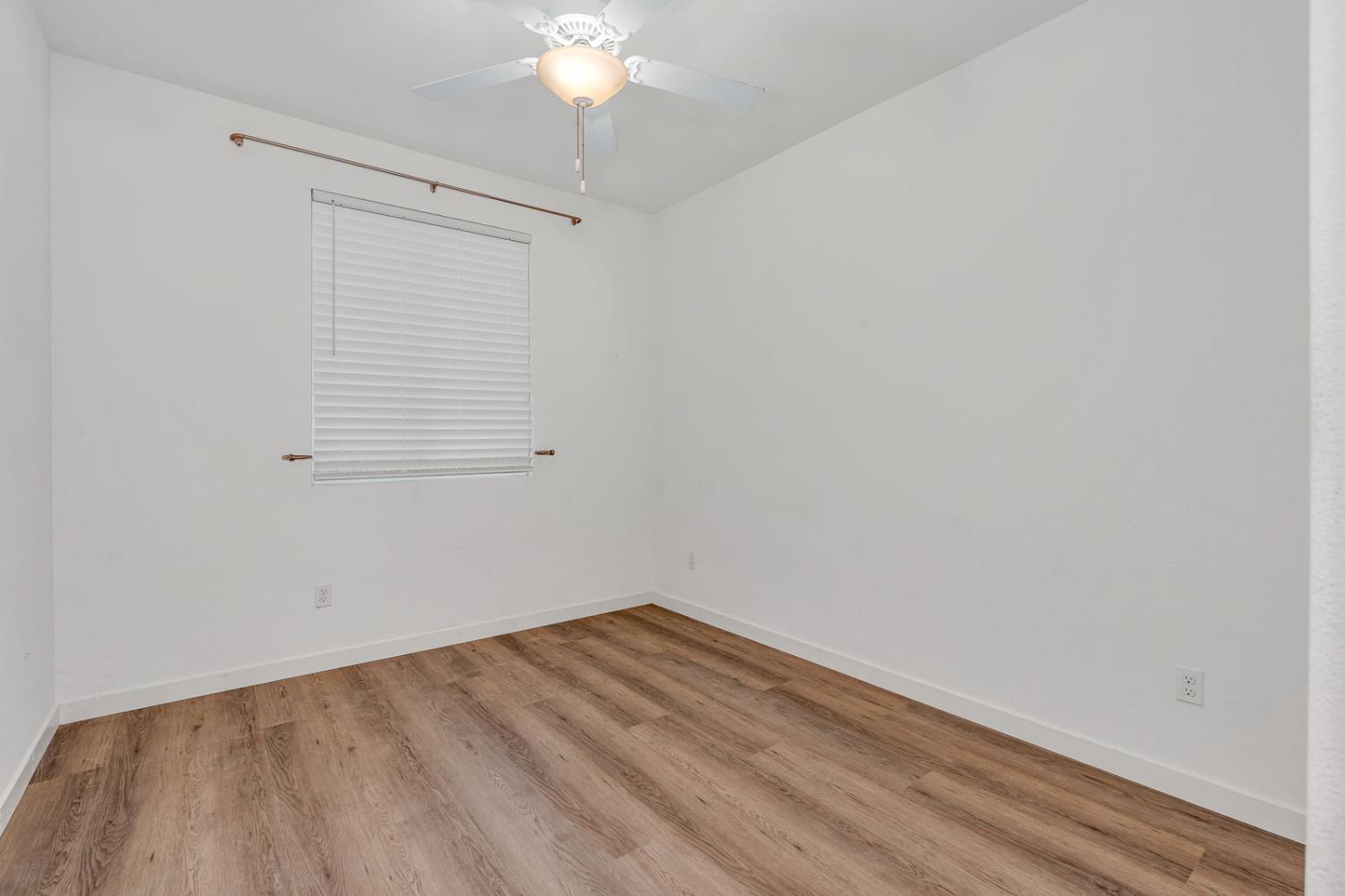 Los Banos, California 93635, United States, 3 Bedrooms Bedrooms, ,2 BathroomsBathrooms,Residential,Active,234977