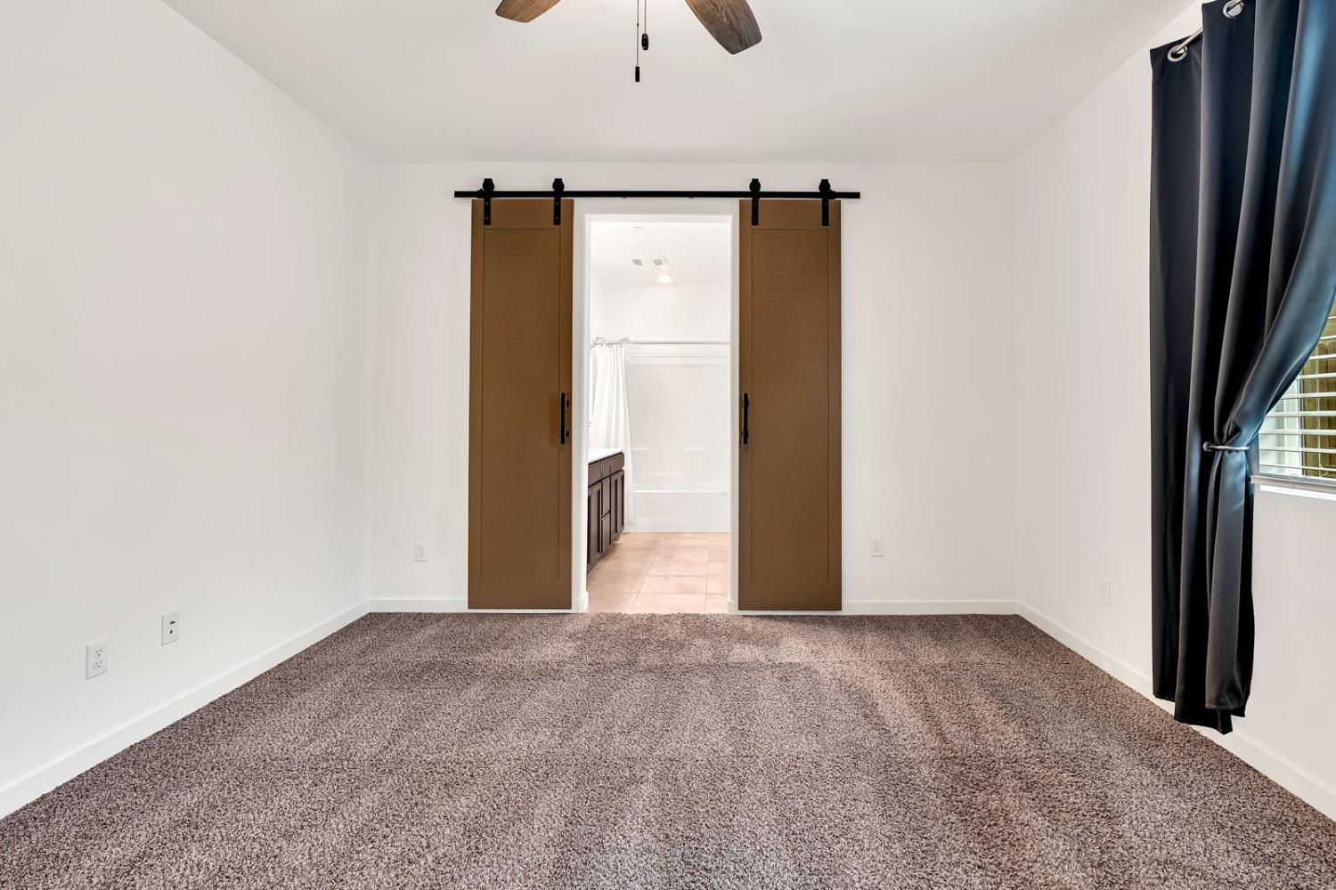 Los Banos, California 93635, United States, 3 Bedrooms Bedrooms, ,2 BathroomsBathrooms,Residential,Active,234977