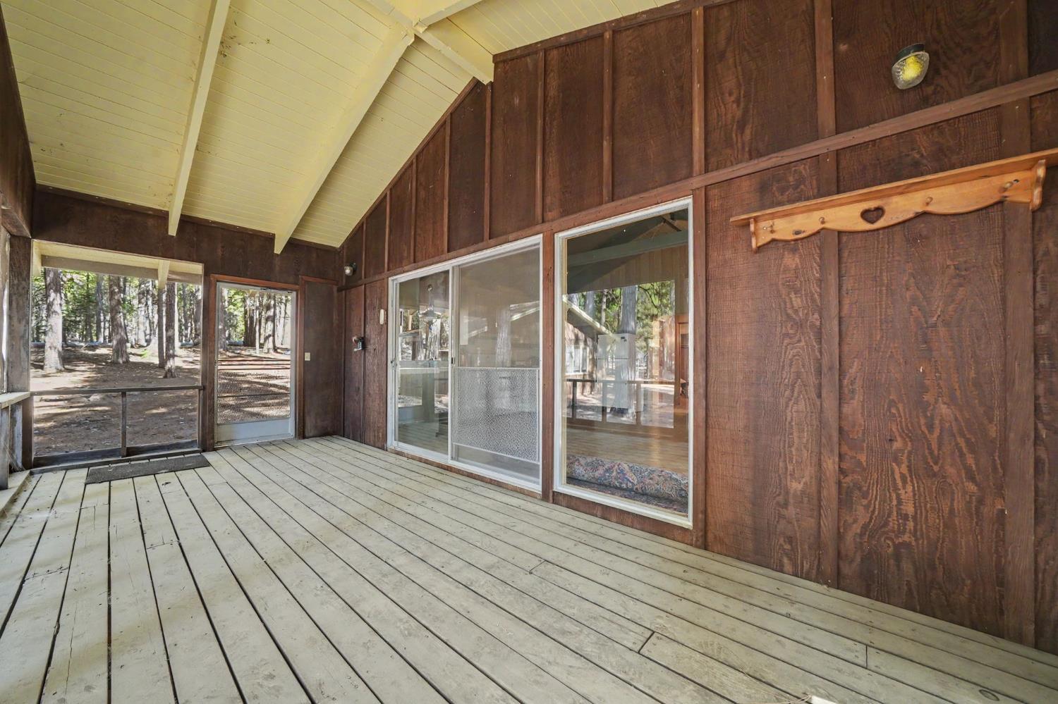 19565 Forest View Circle