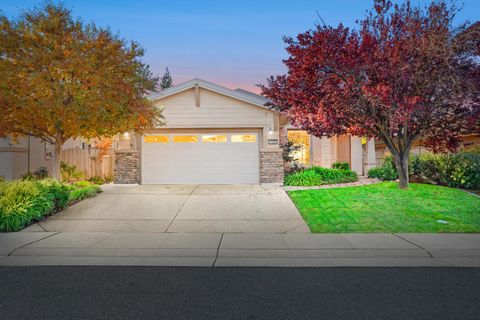 320 Snapdragon Lane Lincoln CA 95648