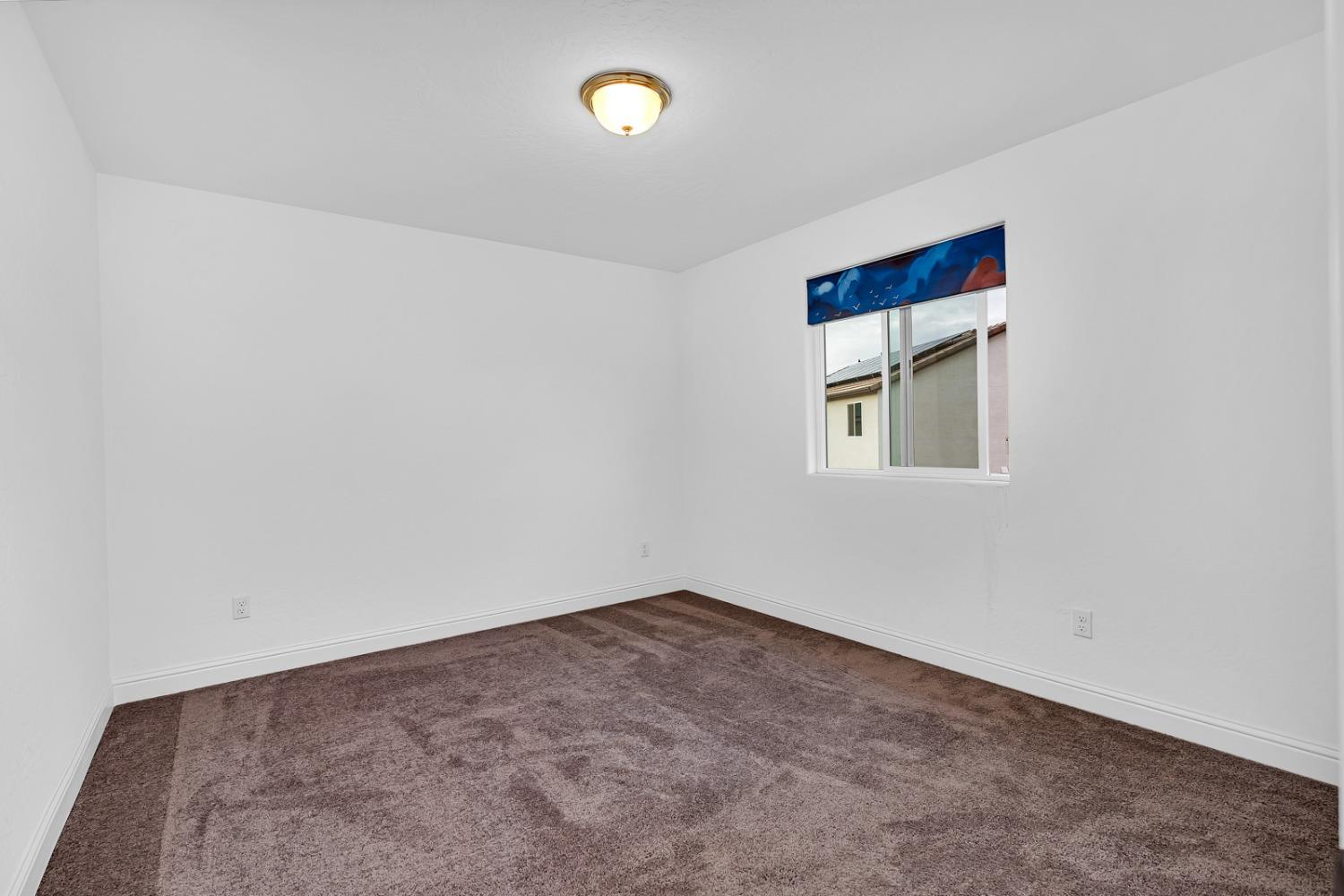 Los Banos, California 93635, United States, 4 Bedrooms Bedrooms, ,3 BathroomsBathrooms,Residential,Pending,31763