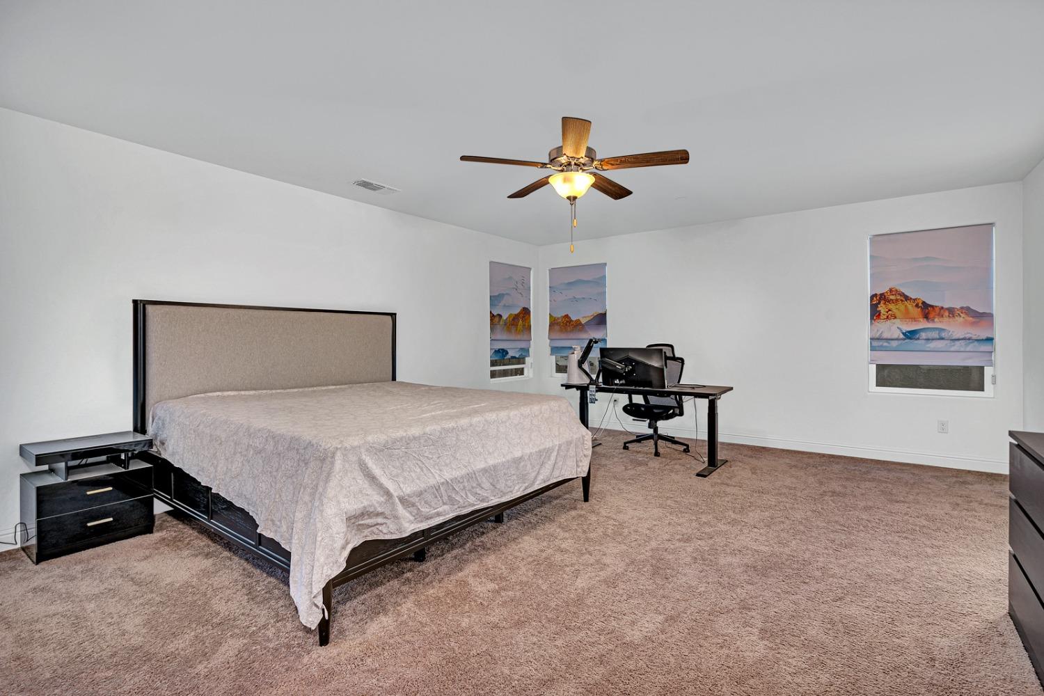 Los Banos, California 93635, United States, 4 Bedrooms Bedrooms, ,3 BathroomsBathrooms,Residential,Pending,31763