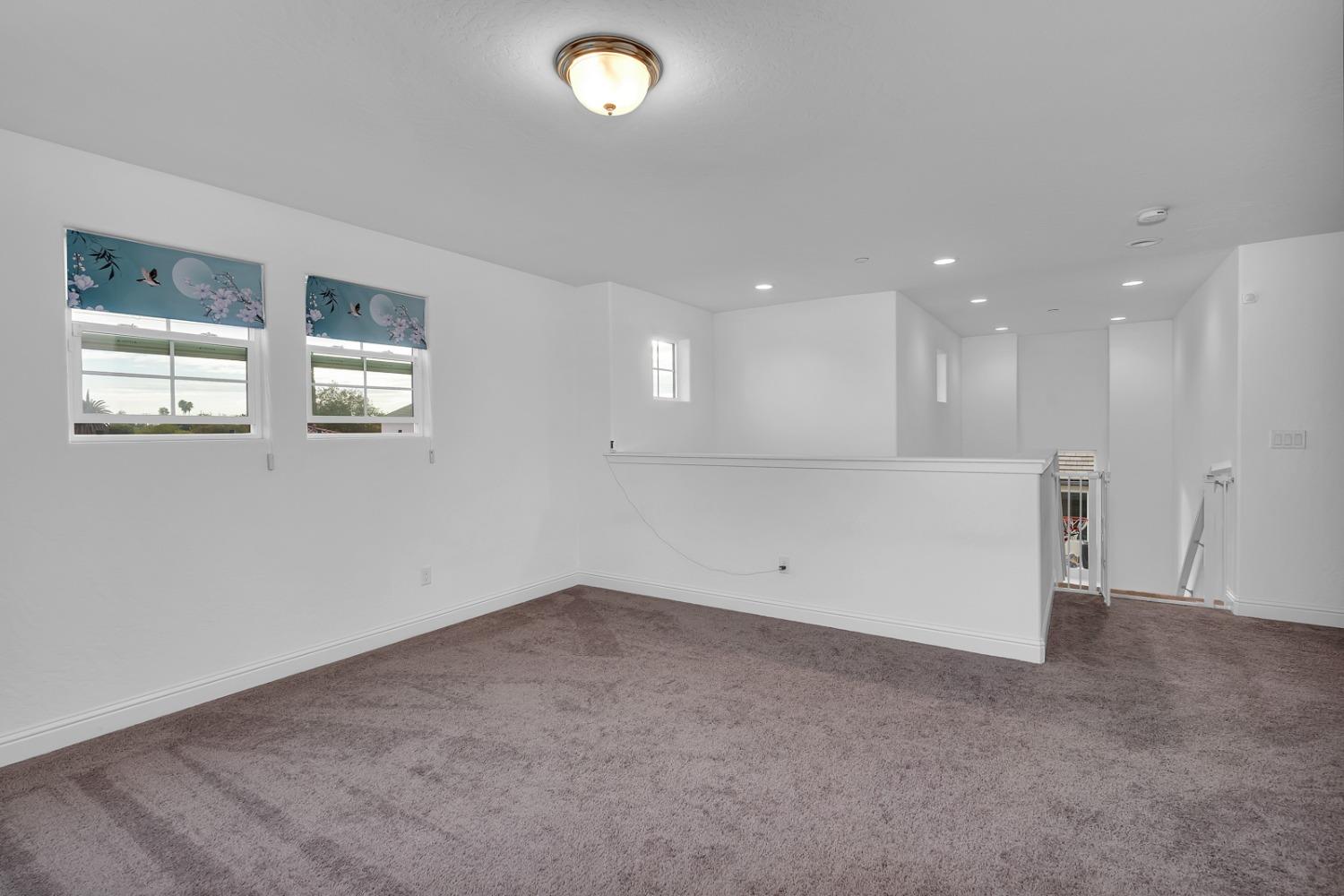 Los Banos, California 93635, United States, 4 Bedrooms Bedrooms, ,3 BathroomsBathrooms,Residential,Pending,31763