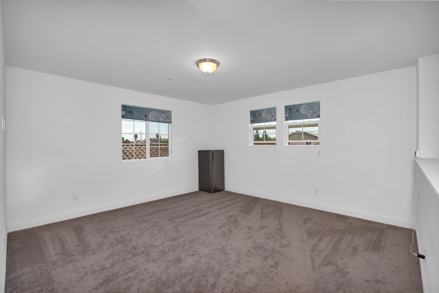 Los Banos, California 93635, United States, 4 Bedrooms Bedrooms, ,3 BathroomsBathrooms,Residential,Pending,31763