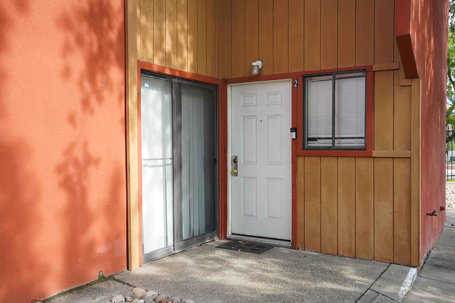 1905 N El Dorado Street