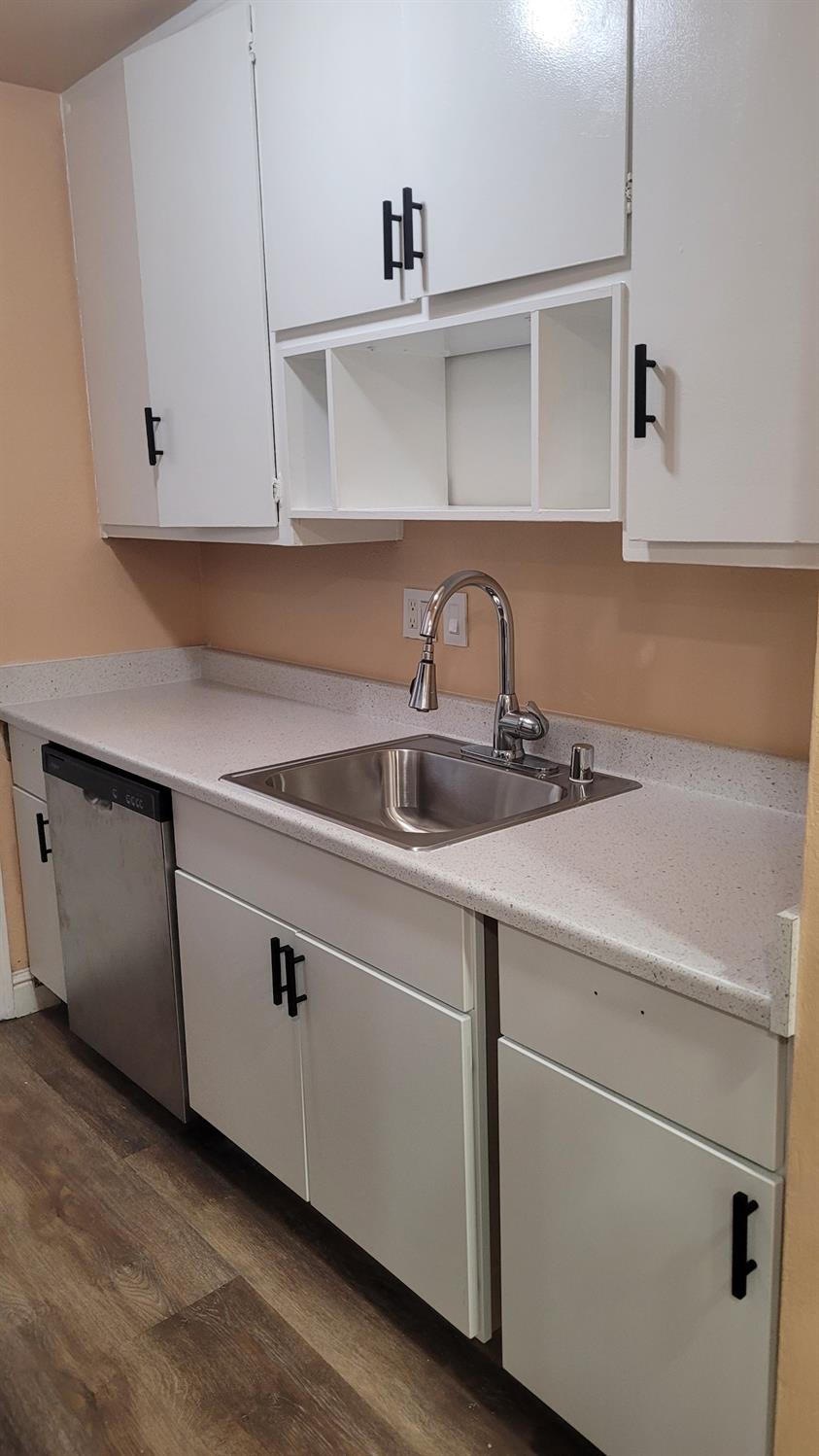 4524 Greenholme Drive 4