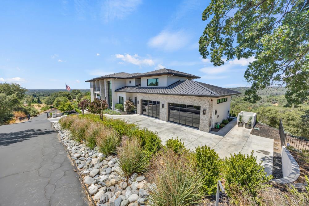 8140 Brookhollow Court