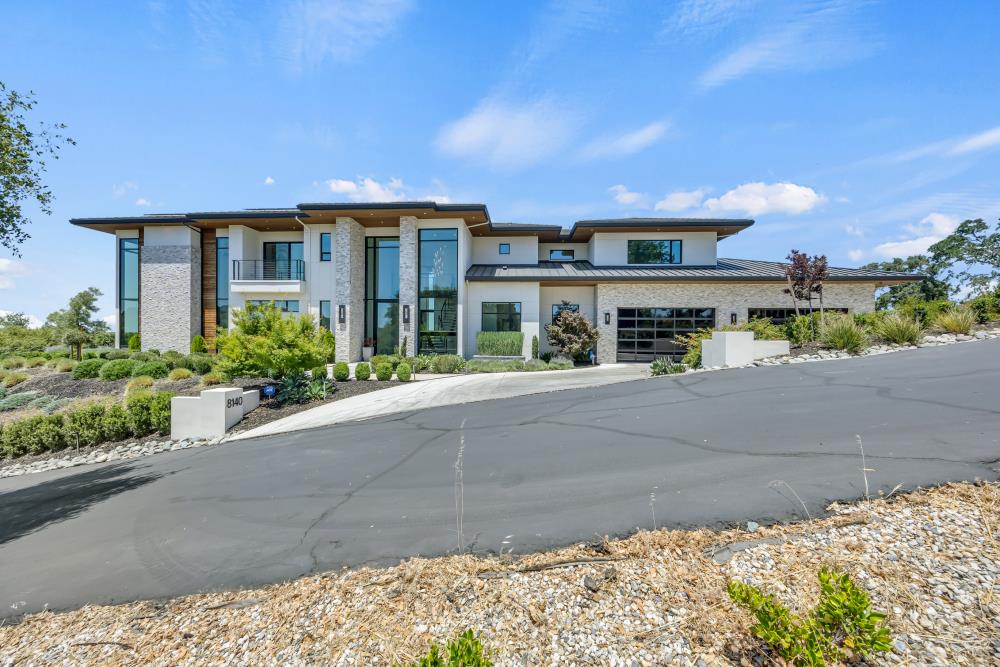 8140 Brookhollow Court