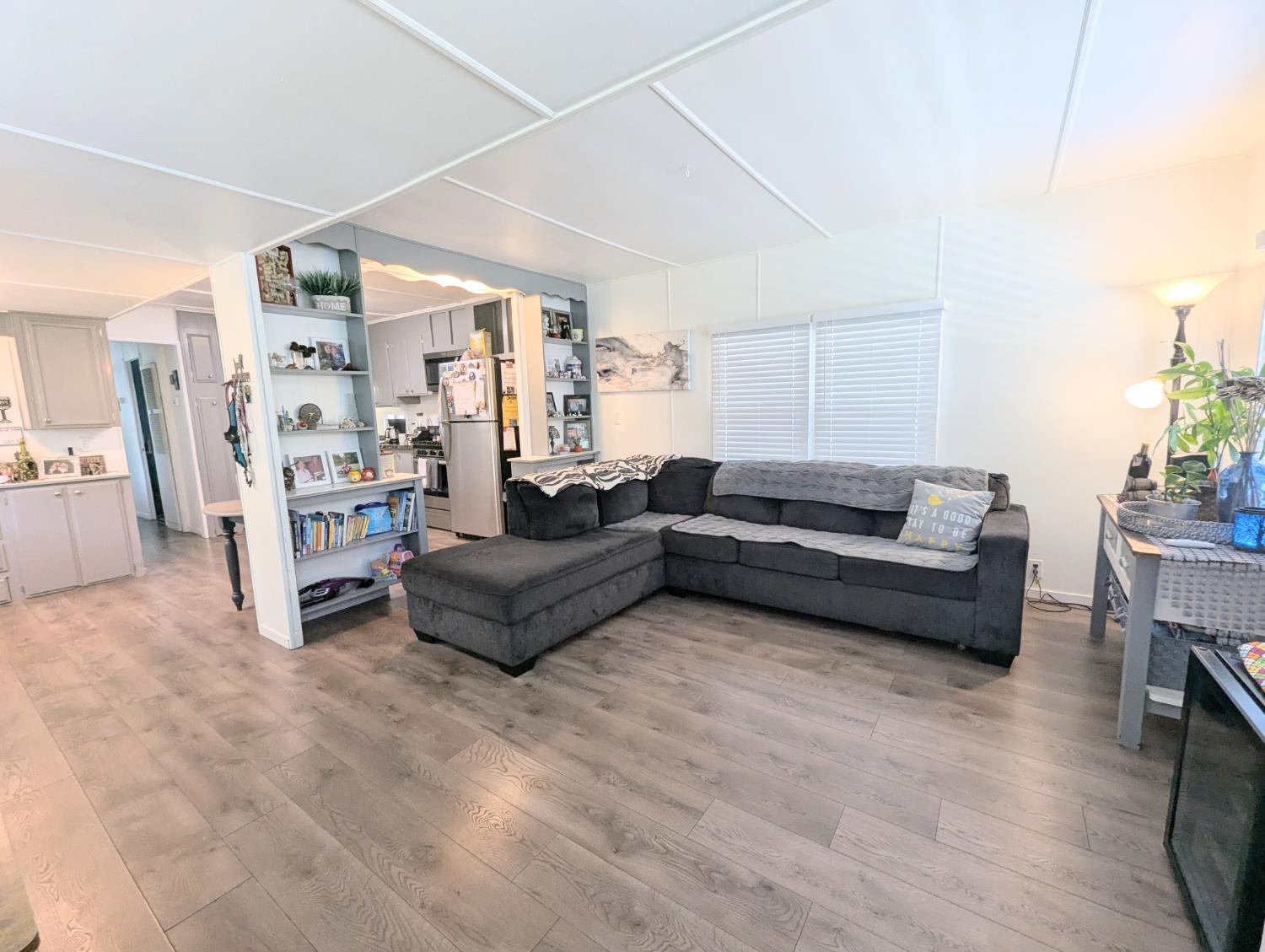 118 Floral Hills Way