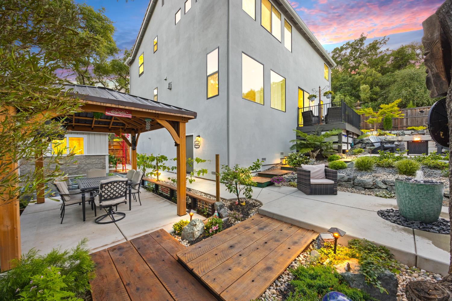 12587 Incline Drive