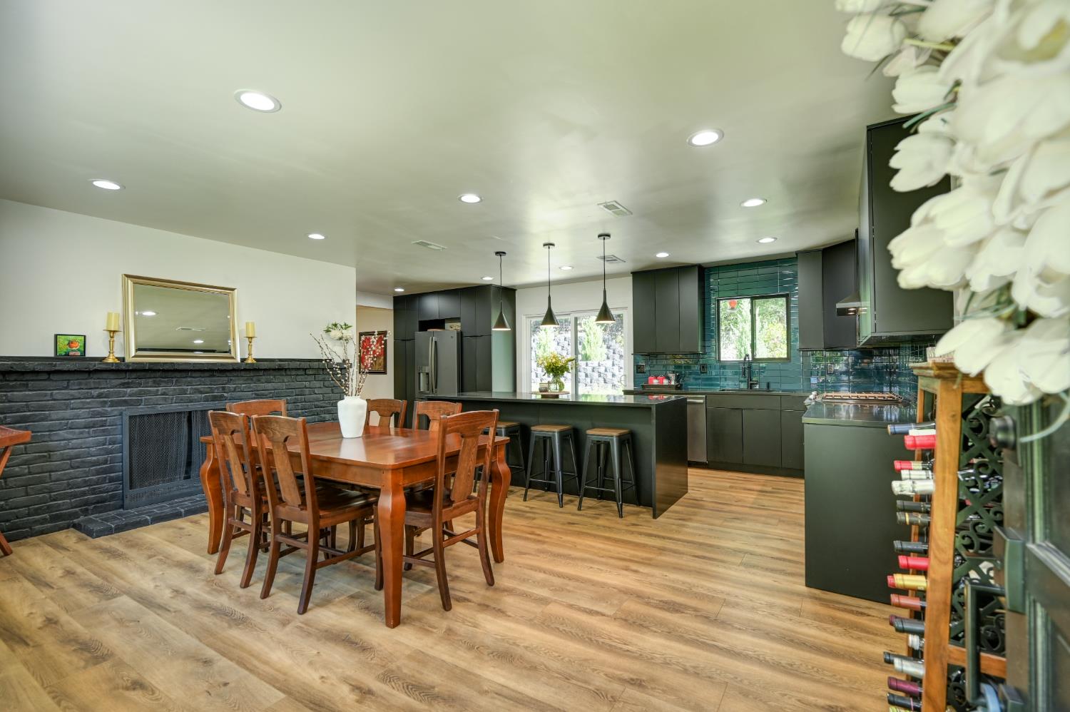 8635 Winding Way