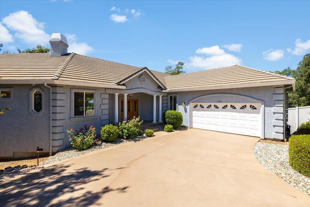 Photo of 3844 Fairway Drive, Cameron Park, CA 95682 (MLS # 225107714)