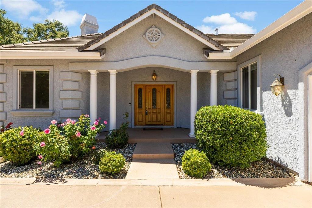 Photo of 3844 Fairway Drive, Cameron Park, CA 95682 (MLS # 225107714)