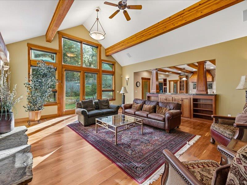 10952 Northcote Place