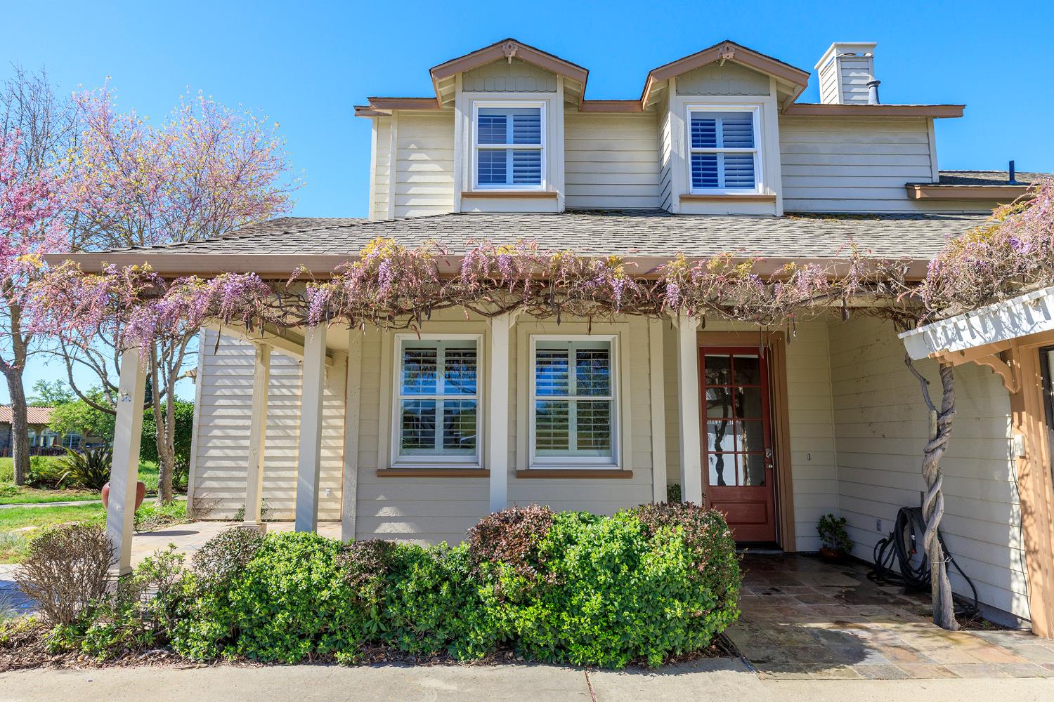 2300 Oak Creek Drive