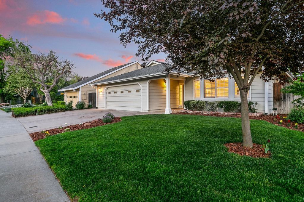 Photo of 2216 La Mesa Court, Davis, CA 95618 (MLS # 226035454)