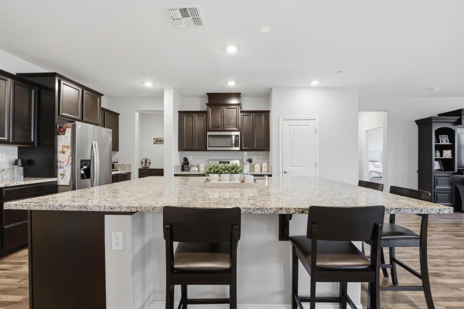 1070 Hacienda Drive